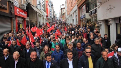 Topal Osman Ağa'yı Kabri Başında Andık