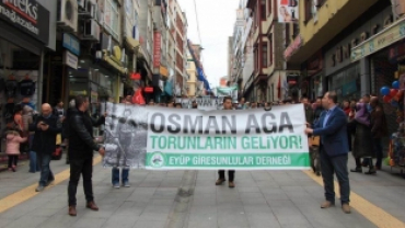 Topal Osman Ağa'yı Kabri Başında Andık