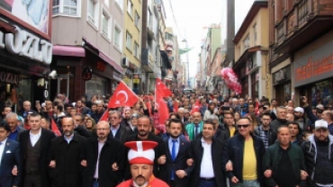 Topal Osman Ağa'yı Kabri Başında Andık